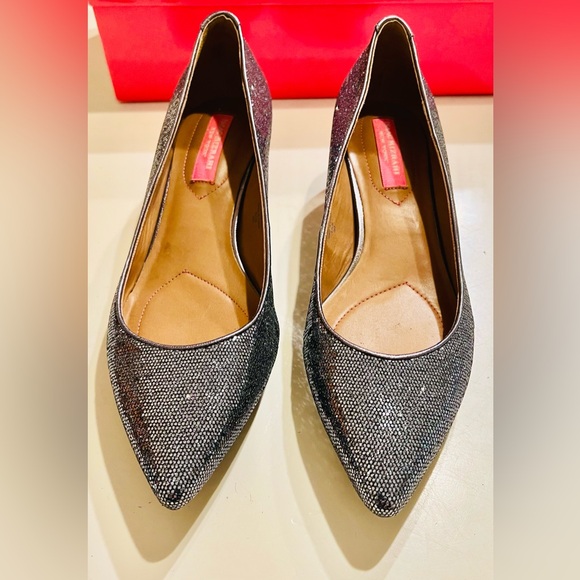 Isaac Mizrahi New York Silver Kitten Heels size 6.5 M - Picture 3 of 6